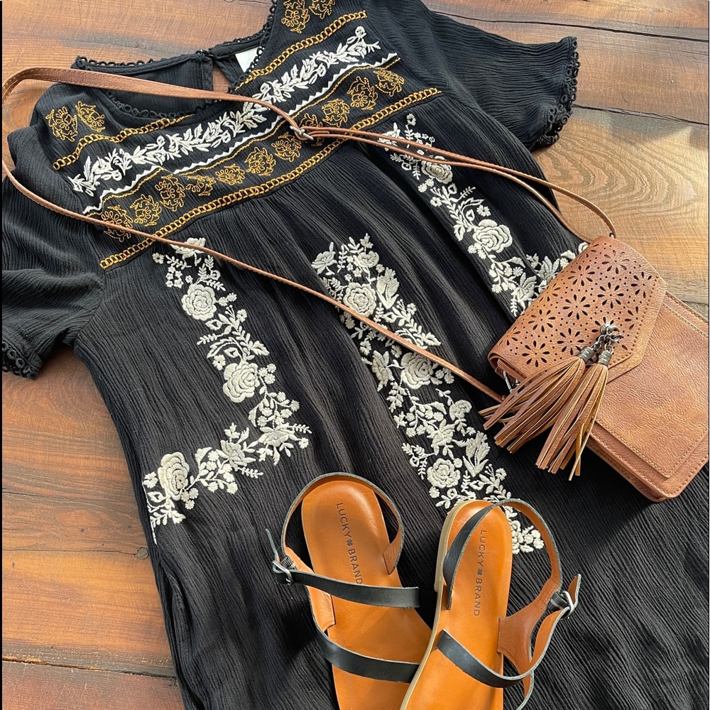 Knox Rose Boho Embroidered wild Rose Dress Small